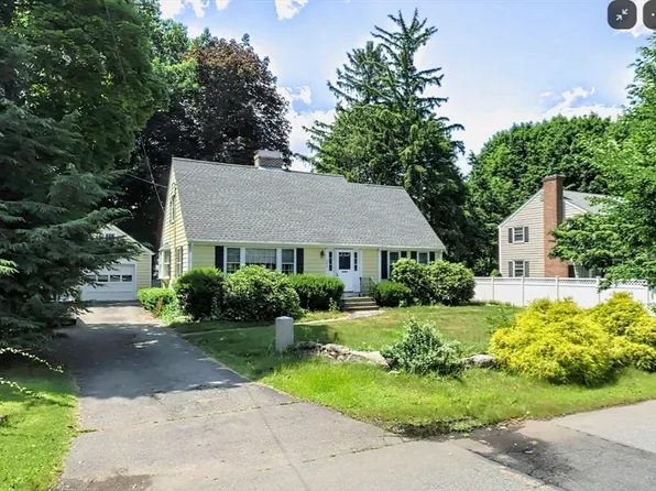 266 Linden St, Waltham, MA 02452