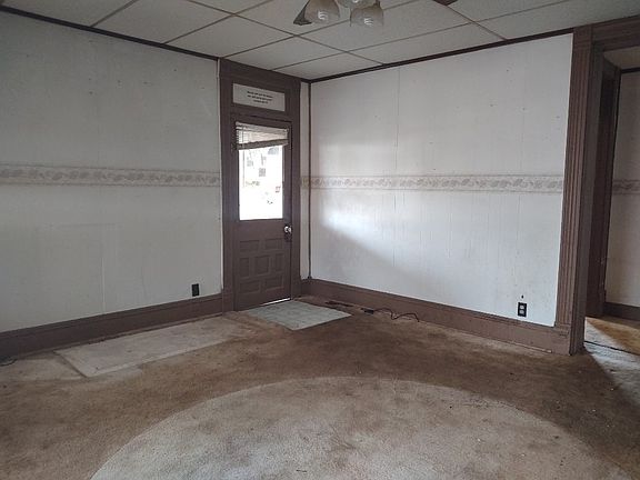 Additional Living Room