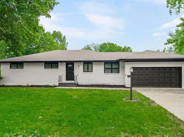 8819 E 61st St, Raytown, MO 64133
