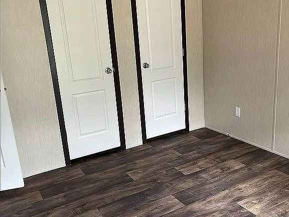 5th image of 8521 Fowler Ave #32