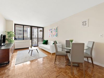 300 E 54th St APT 23J, New York, NY, 10022