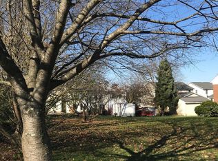 114 Center St, Charles Town, WV 25414