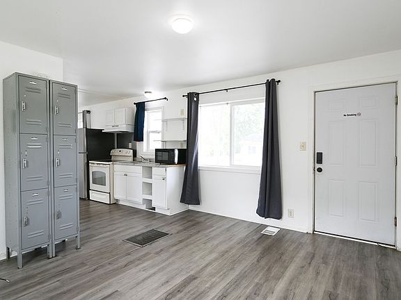 2nd image of 511 Vine St #1