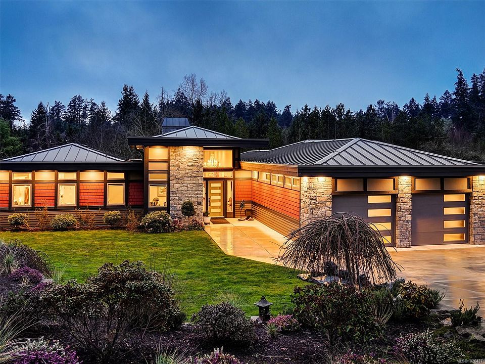 1st image of 1096 Maple Rd