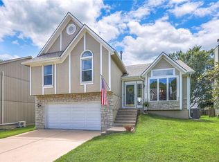 21509 W 52nd St, Shawnee, KS 66226