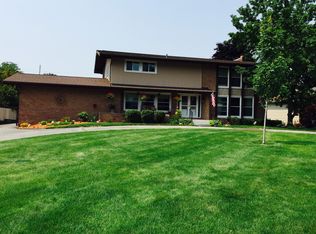 4333 Barton Rd, Lansing, MI 48917