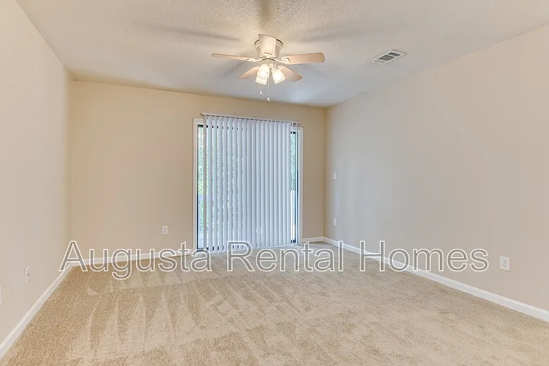 2 bed, 2.0 bath, 750 sqft, $950 — Photo 4