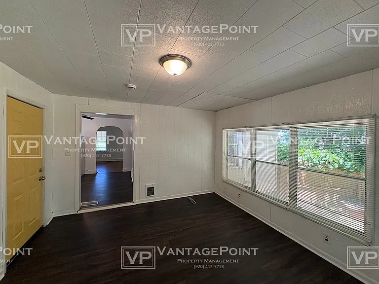 2224 Ullmer Ct — Photo 15