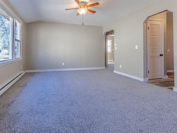 3rd image of 5409 Webster St