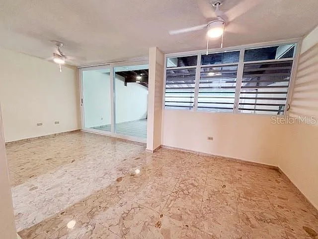 Building Photo - 12E 6