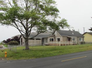 513 Arnold Ln, Brookings, OR 97415