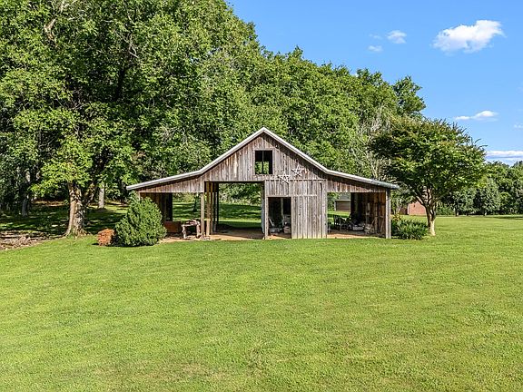 42nd image of 1825 Elkton Pike