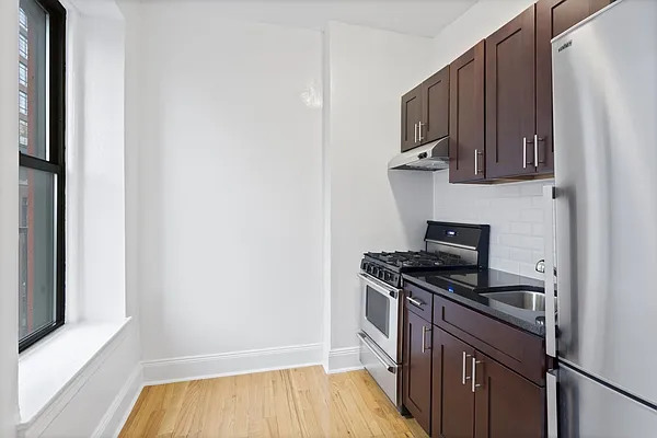 Rented by Compass | media 7