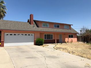 3001 Doris Ln, Bakersfield, CA