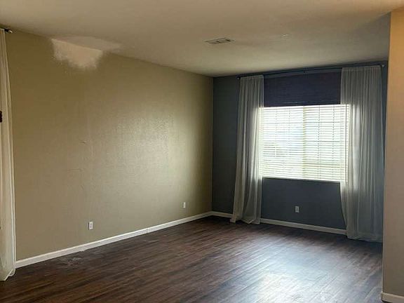 3rd image of 5136 Fawn Hollow Way