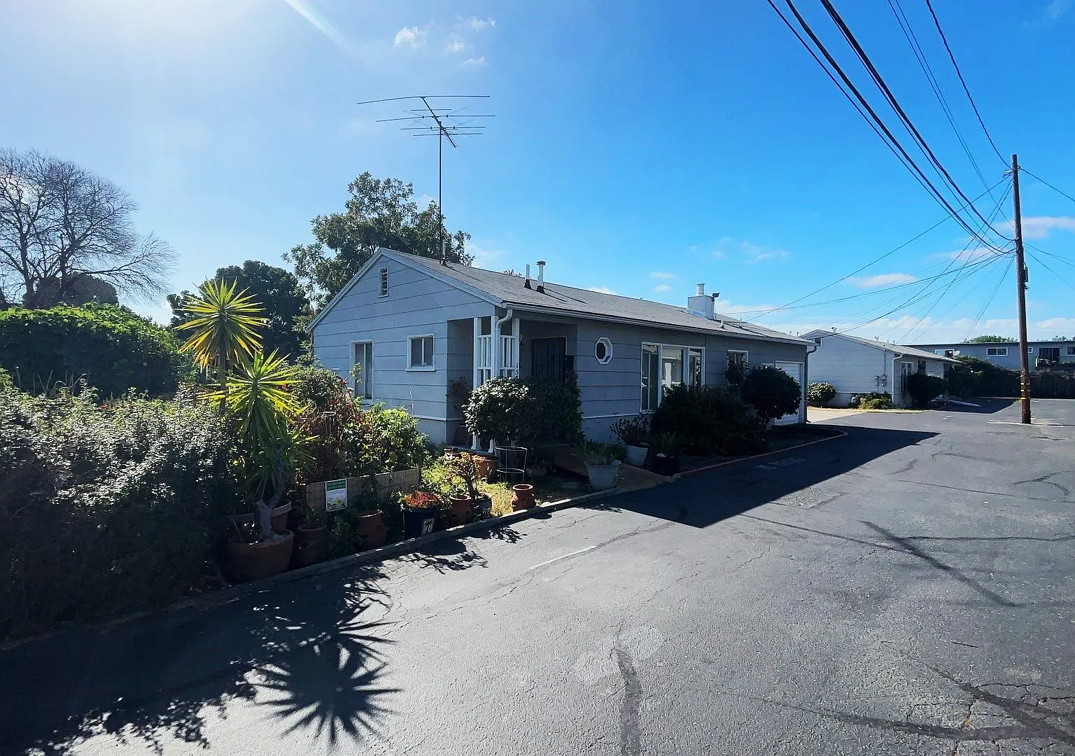 1579 & 1593 163rd Avenue — Photo 1