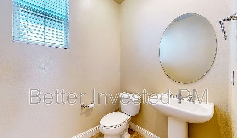 1221 Castellana Ln — Photo 18