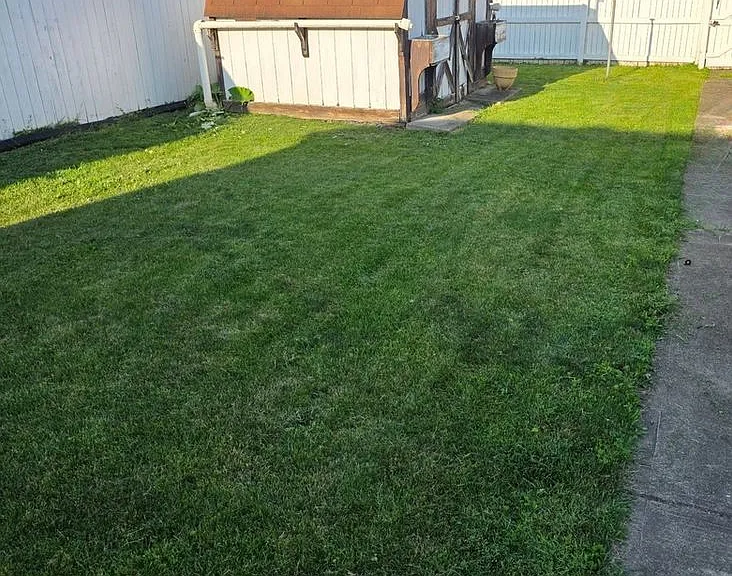 778 Erickson Ave — Photo 14