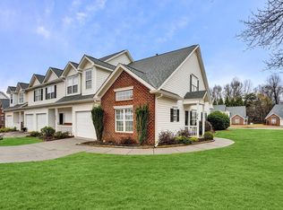 376 Still Water Cir, Boiling Springs, SC 29316