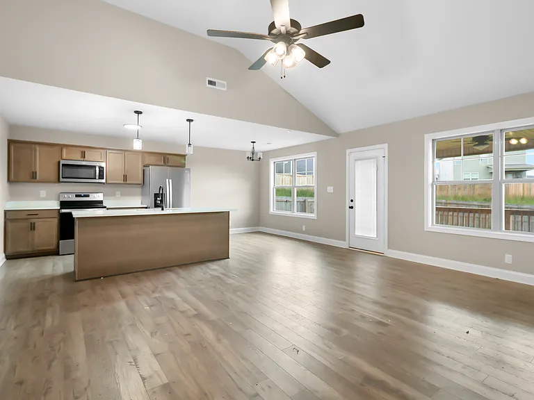 225 Ardell Dr — Photo 9