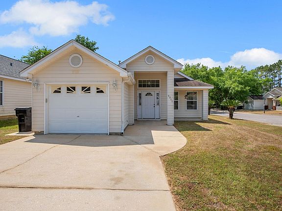 2nd image of 3211 Emerson Ln