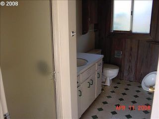 5th image of 4506 NE 22nd Ave