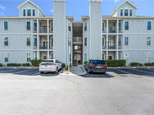 2313 Beach Haven Dr APT 303, Virginia Beach, VA 23451