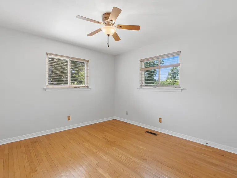 1276 Phils Dr — Photo 15