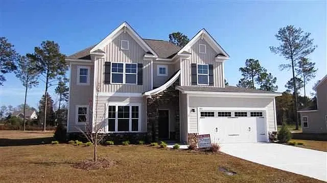 4 bed, 2.5 bath, $2,100 — Photo 1