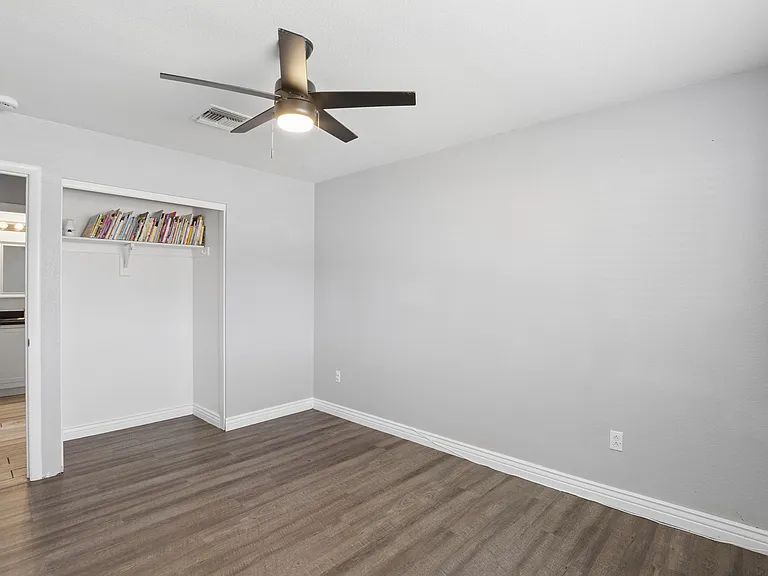 1017 E El Caminito Dr — Photo 37