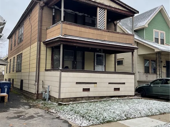 95 Custer St, Buffalo, NY 14214