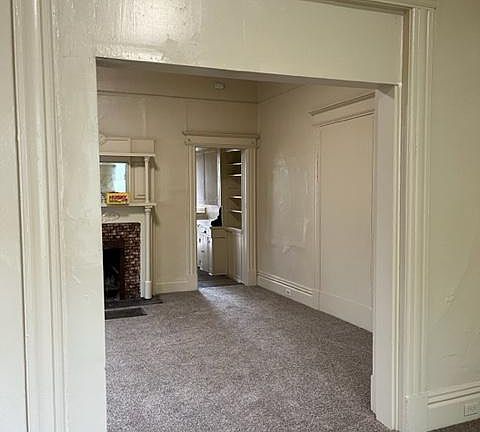 4th image of 440 S 10th St APT 1