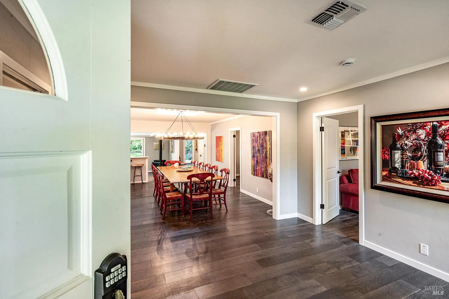 3 bed, 2979 sqft, $9,000 — Photo 4