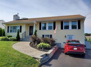86 Longview Dr, Cranston, RI 02920