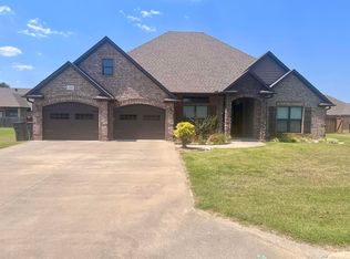 608 S 37th St, Paragould, AR 72450