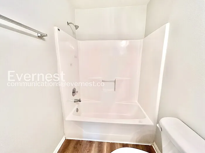 306 Ezekial Ave — Photo 9