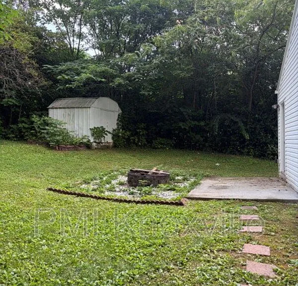 2340 Boxwood Ln — Photo 27