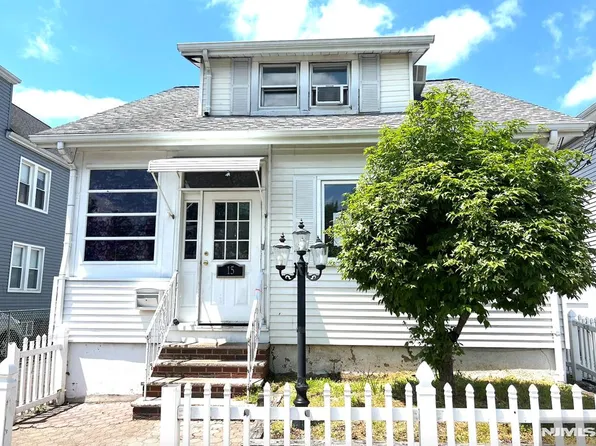 15 Morrissee Ave, Wallington, NJ 07057