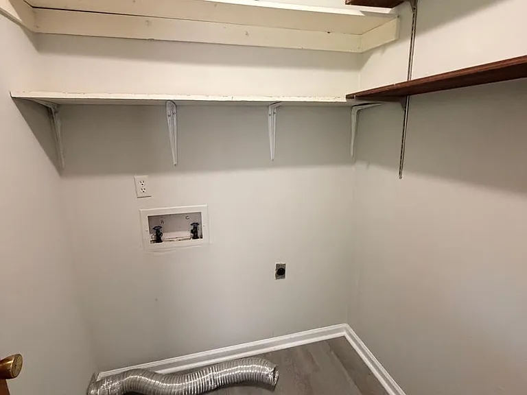 314 Walters Ln — Photo 23
