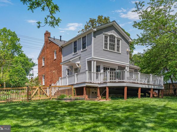 2631 West St, Falls Church, VA 22046