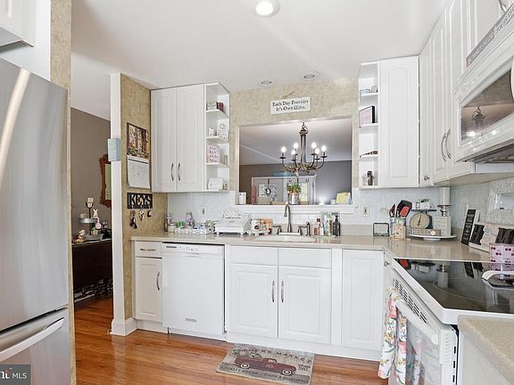 4th image of 840 Sabina Cir