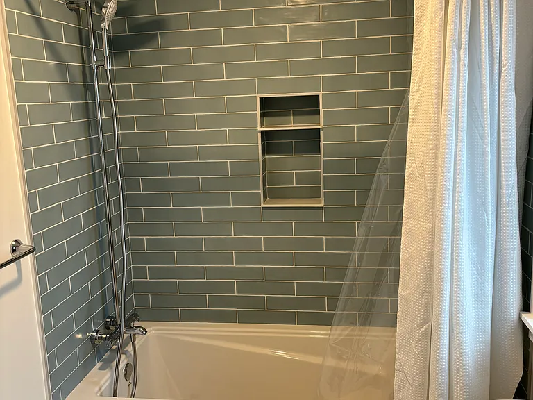 Upstairs bathroom with heated floor.