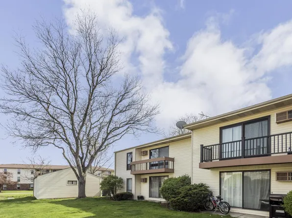1887 Haymarket ROAD #32, Waukesha, WI 53189