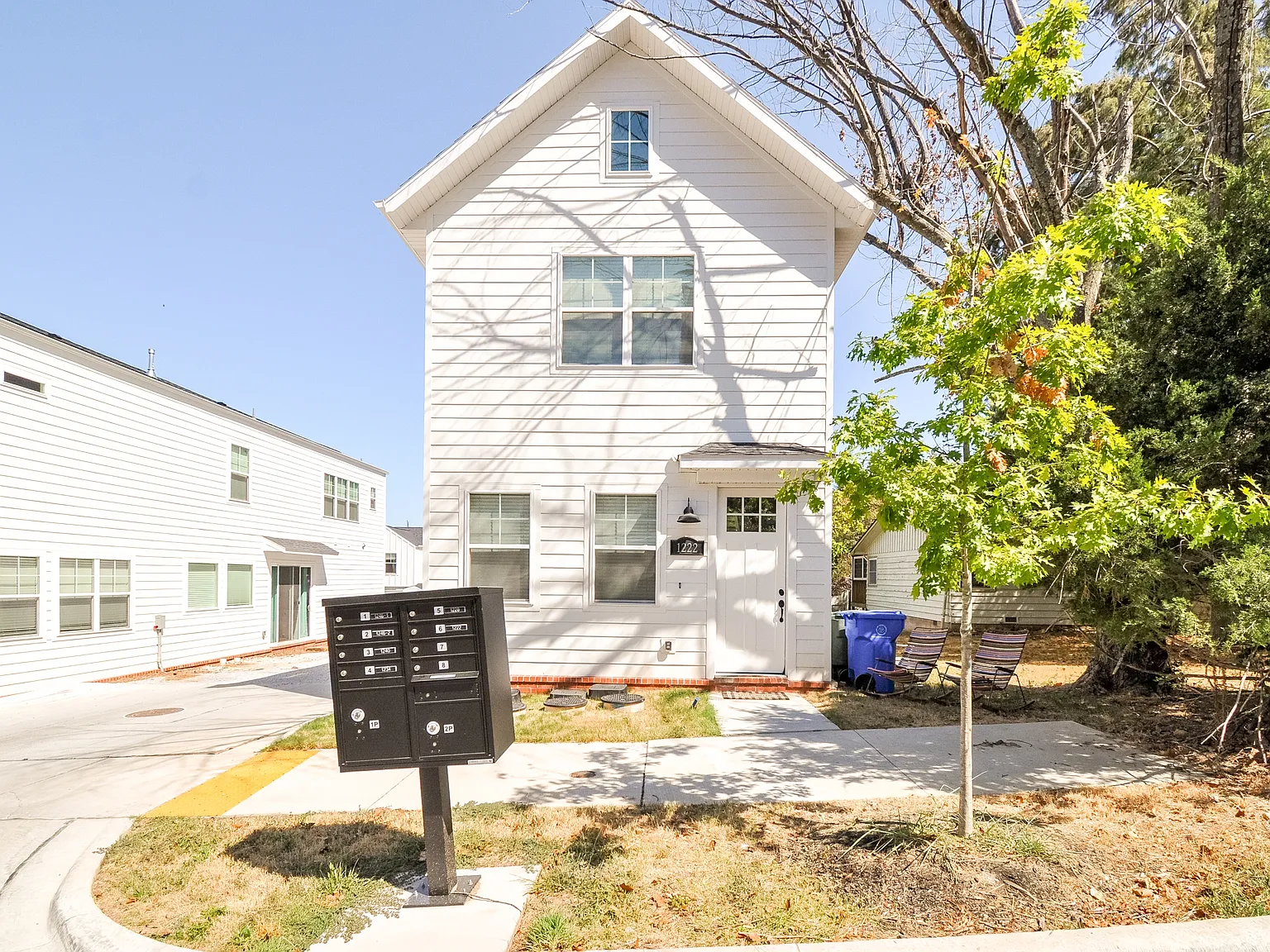 1222 West James Street - 1 — Photo 2