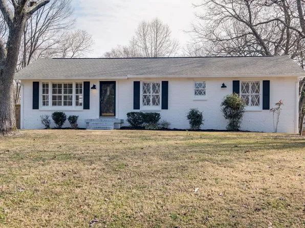 236 Roberta Dr, Hendersonville, TN 37075