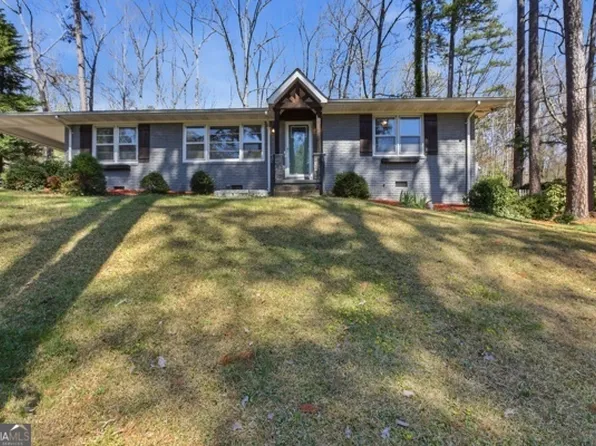 391 Rosedale St, Toccoa, GA 30577