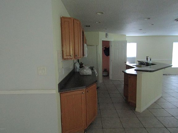 4th image of 6893 NW 57th Ave
