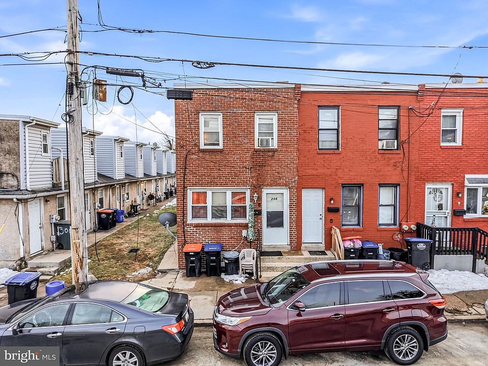 2nd image of 206 Broomall St