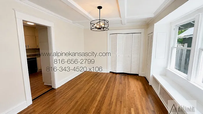 4 bed, 2.0 bath, 1700 sqft, $1,800 — Photo 4