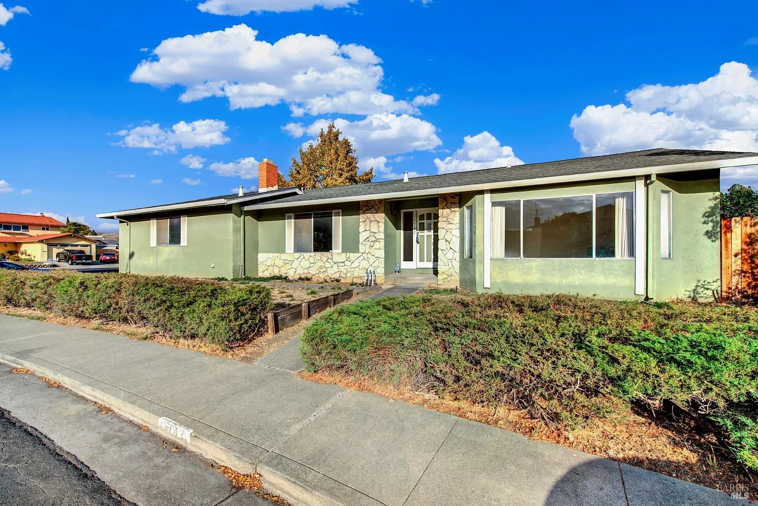 1742 Barton Drive photo 1